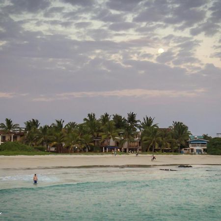 The Isabela Beach House Puerto Villamil Εξωτερικό φωτογραφία