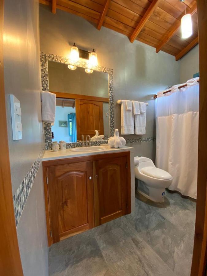 The Isabela Beach House Puerto Villamil Εξωτερικό φωτογραφία