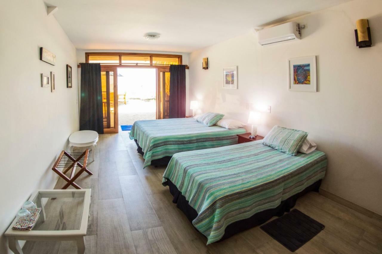 The Isabela Beach House Puerto Villamil Εξωτερικό φωτογραφία